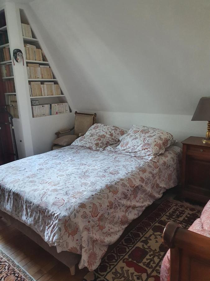 باريس La Romantique المظهر الخارجي الصورة